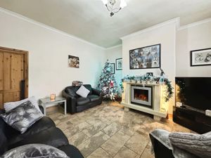 Lounge- click for photo gallery